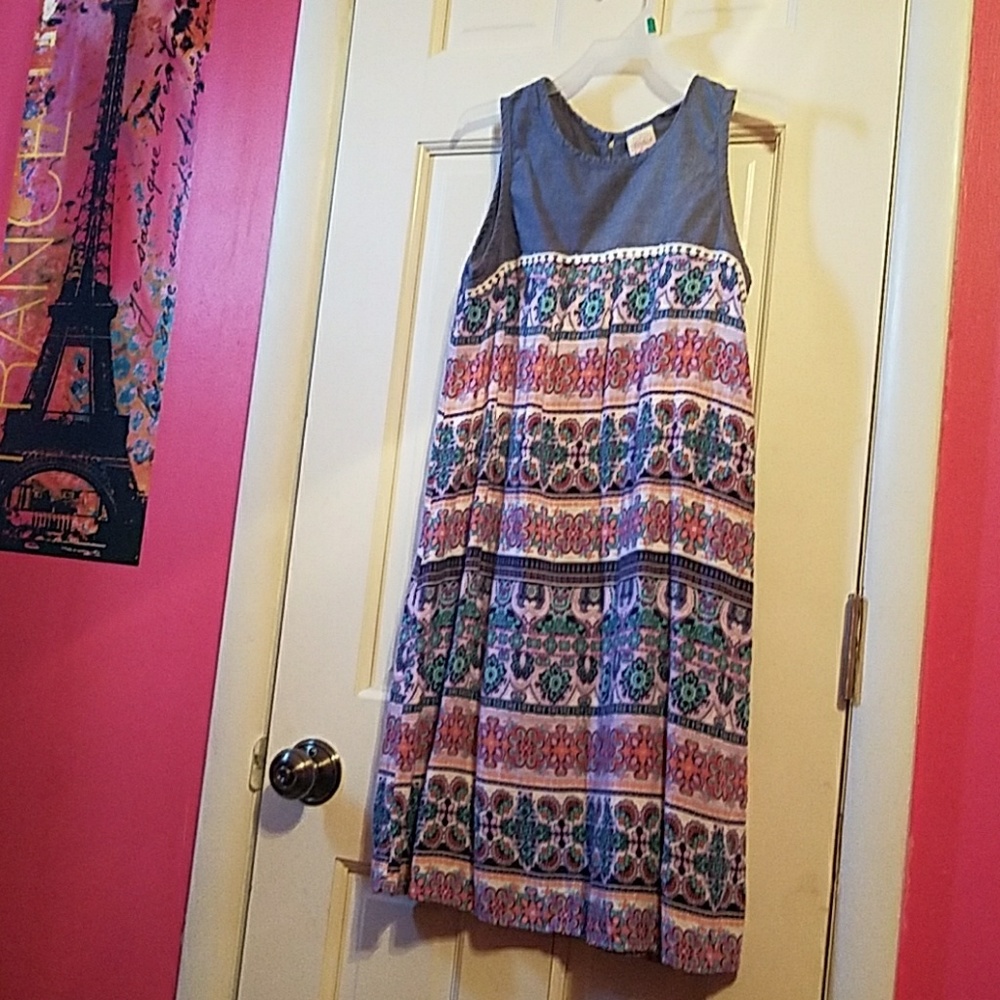 Girls dress